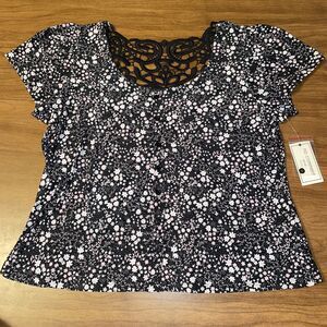 No Comment Plus Size 2X Stretch Black & Pink Floral Crochet Open Weave Back